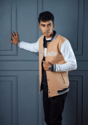 🧥 Premium Quality Varsity Jacket - Image 3